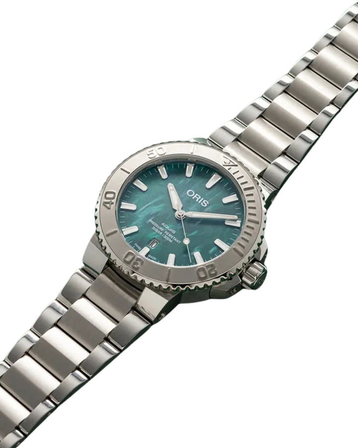 Oris Aquis Date
