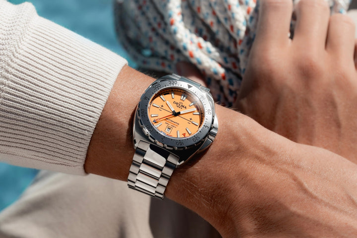 Delma Oceanmaster Lume - Bartels Watches