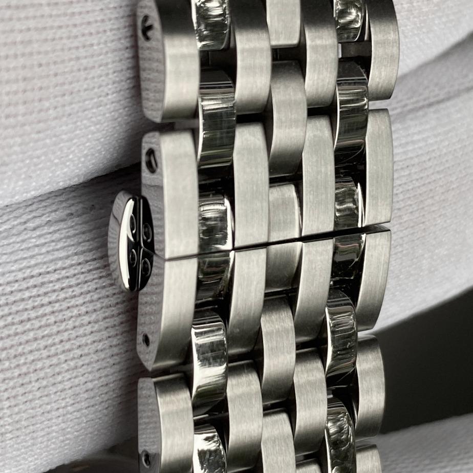 Baume & Mercier Clifton Chronograph - Bartels Watches